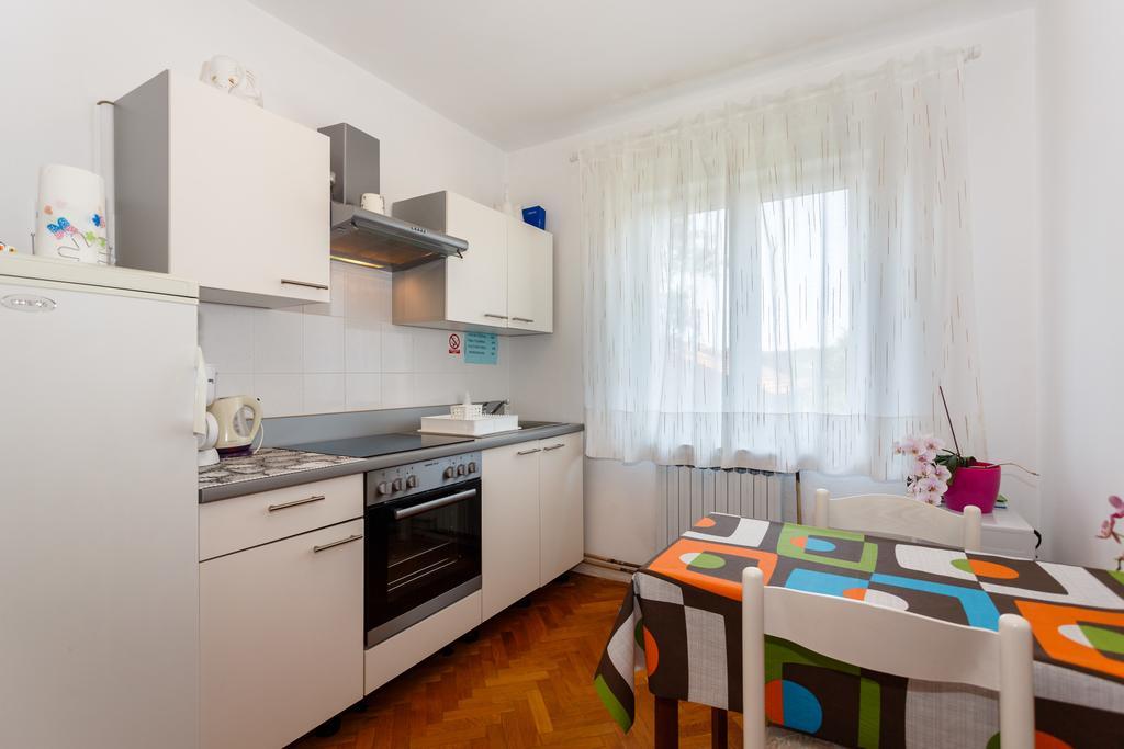 Apartments D Krk Town Buitenkant foto
